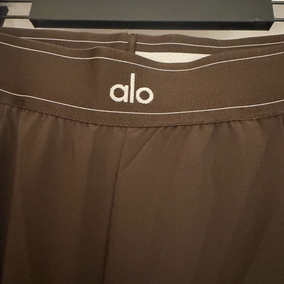 ALO Yoga Brown Suit Up Trousers - Picture 4 of 6